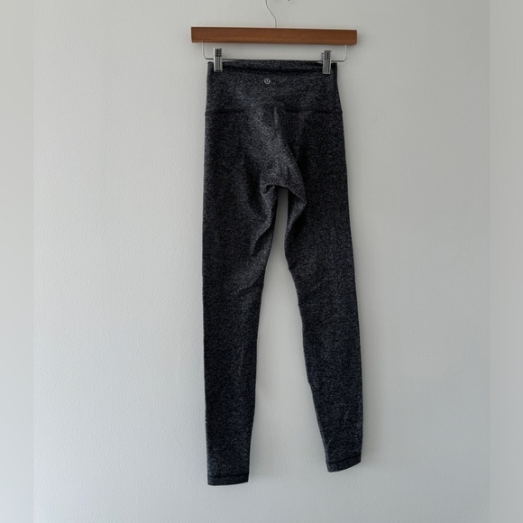 LULULEMON Wunder Under High Rise Leggings in Heathered Black 4 - Picture 4 of 5